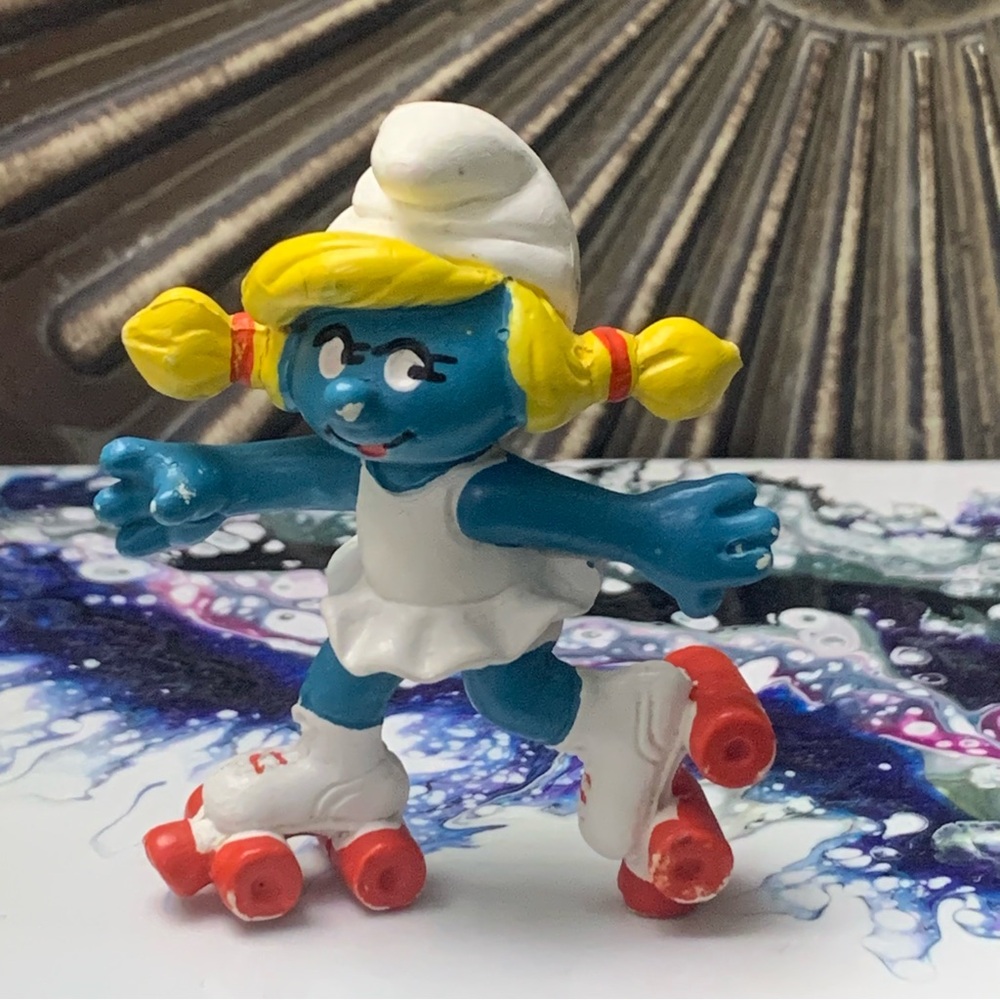 Vintage Smurfette Rollerskates Peyo